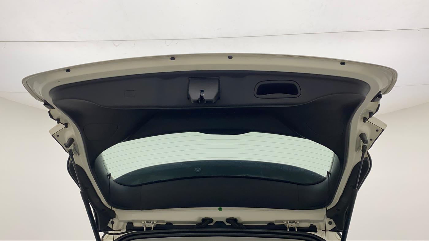 2019 Jeep Compass LIMITED PLUS PETROL AT, Petrol, Automatic, 39,592 km, Boot Door Open