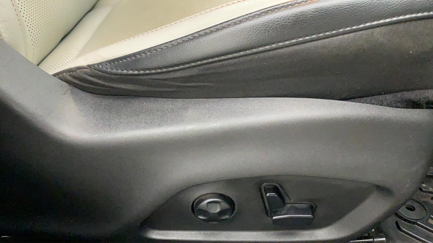 2019 Jeep Compass LIMITED PLUS PETROL AT, Petrol, Automatic, 39,592 km, Driver Side Adjustment Panel
