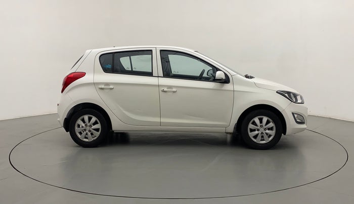 2012 Hyundai i20 SPORTZ 1.2, Petrol, Manual, 68,514 km, Right Side
