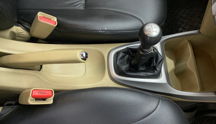 2010 Honda City 1.5L I-VTEC S MT, Petrol, Manual, 85,831 km, Gear Lever