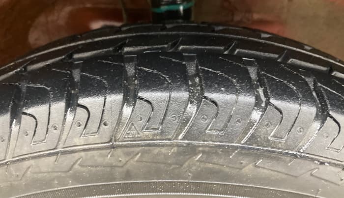 2014 Maruti Wagon R 1.0 LXI CNG, CNG, Manual, 78,242 km, Right Front Tyre Tread