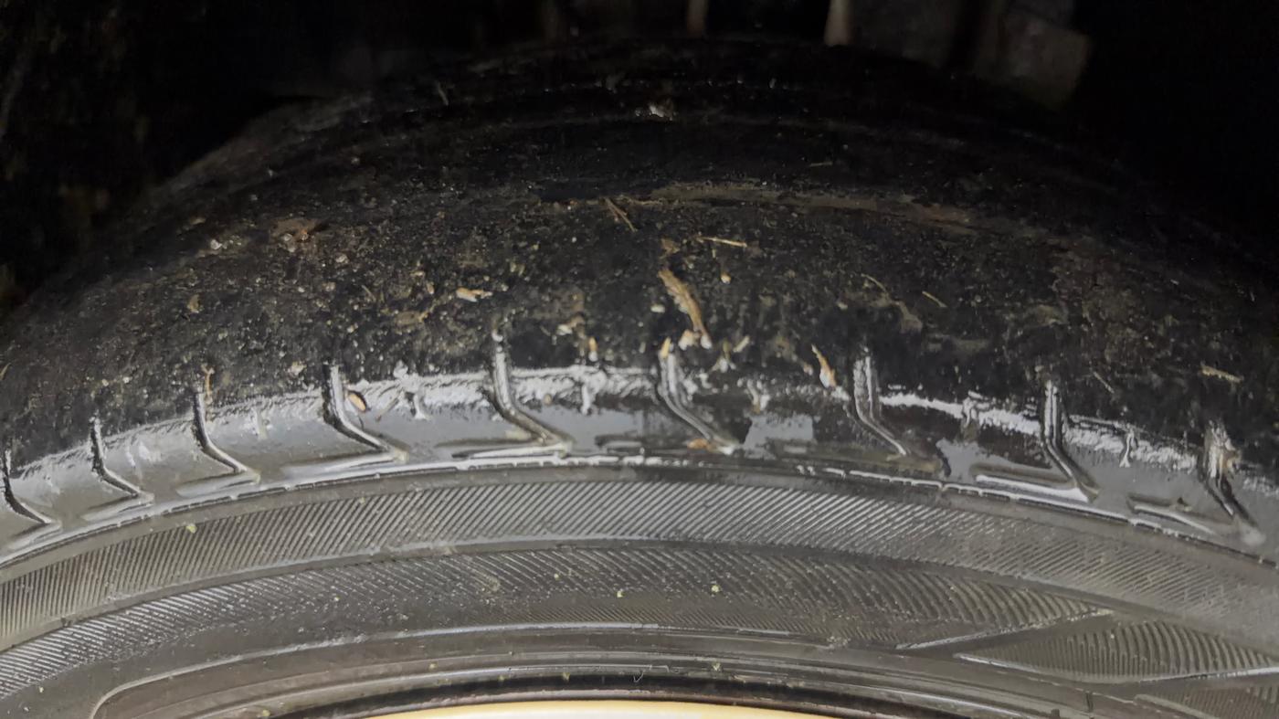 2017 Tata TIGOR XT PETROL, Petrol, Manual, 1,03,151 km, Left Front Tyre Tread