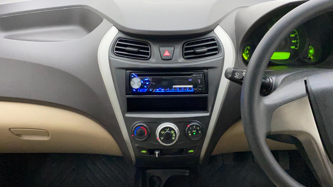 2017 Hyundai Eon ERA PLUS (O), Petrol, Manual, 33,963 km, Air Conditioner