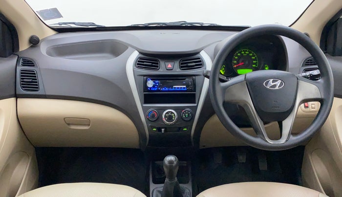 2017 Hyundai Eon ERA PLUS (O), Petrol, Manual, 33,963 km, Dashboard