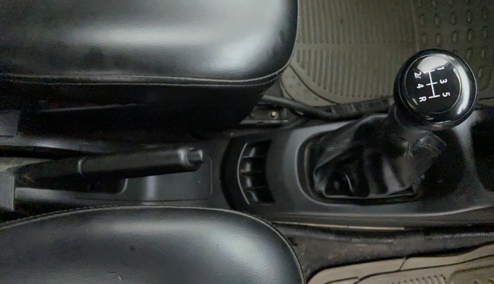 2013 Maruti Wagon R 1.0 LXI CNG, CNG, Manual, 70,382 km, Gear Lever