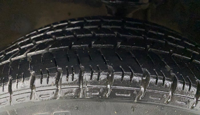 2015 Maruti Alto K10 VXI AMT, Petrol, Automatic, 22,328 km, Left Front Tyre Tread