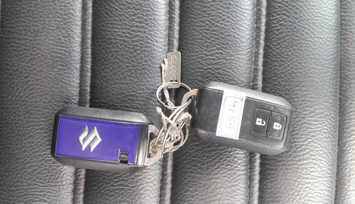 2020 Maruti Swift ZXI PLUS AMT, Petrol, Automatic, 73,743 km, Key Close Up
