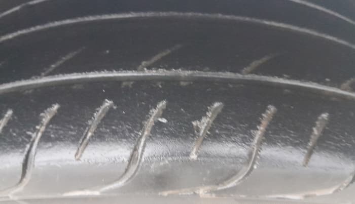2020 Maruti Swift ZXI PLUS AMT, Petrol, Automatic, 73,743 km, Right Front Tyre Tread