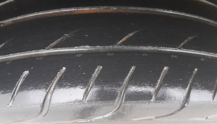 2020 Maruti Swift ZXI PLUS AMT, Petrol, Automatic, 73,743 km, Right Rear Tyre Tread