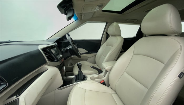 2019 Mahindra XUV300 W8(O), Diesel, Manual, 84,472 km, Right Side Front Door Cabin