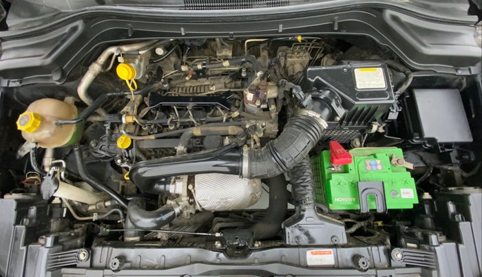 2019 Mahindra XUV300 W8(O), Diesel, Manual, 84,472 km, Open Bonet