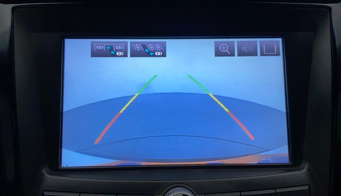 2019 Mahindra XUV300 W8(O), Diesel, Manual, 84,472 km, Parking Camera