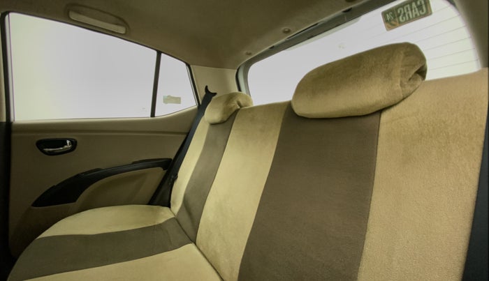 2013 Hyundai i10 SPORTZ 1.2 AT, Petrol, Automatic, 17,194 km, Right Side Rear Door Cabin