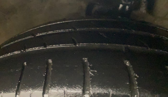 2016 Maruti Celerio ZXI AMT, Petrol, Automatic, 53,803 km, Right Front Tyre Tread