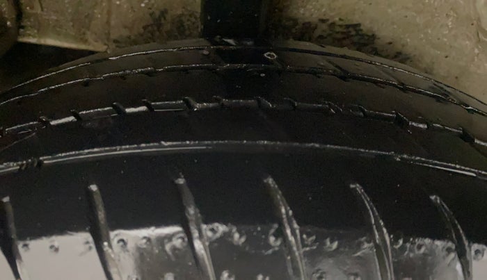 2016 Maruti Celerio ZXI AMT, Petrol, Automatic, 53,803 km, Right Rear Tyre Tread