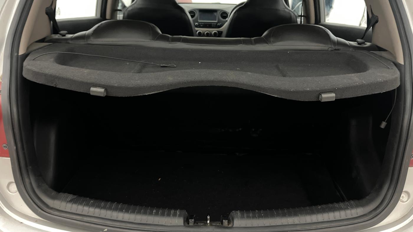 2018 Hyundai Grand i10 SPORTZ 1.2 KAPPA VTVT, Petrol, Manual, 47,777 km, Boot Inside