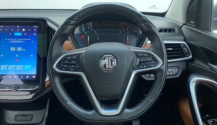 2020 MG HECTOR PLUS SHARP HYBRID PETROL, Petrol, Manual, 34,528 km, Steering Wheel Close Up