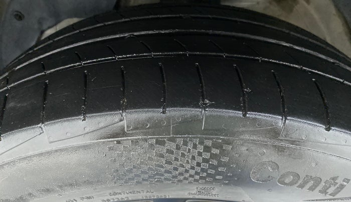 2020 MG HECTOR PLUS SHARP HYBRID PETROL, Petrol, Manual, 34,528 km, Left Front Tyre Tread