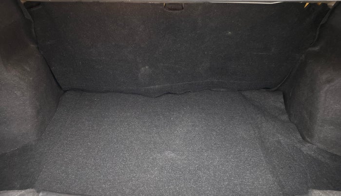 2015 Maruti Swift Dzire VXI, Petrol, Manual, 47,097 km, Boot Inside