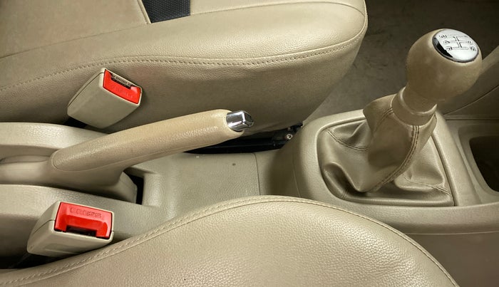 2015 Maruti Swift Dzire VXI, Petrol, Manual, 47,097 km, Gear Lever