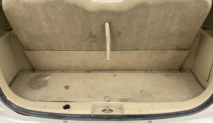 2015 Maruti Ertiga VXI, Petrol, Manual, 93,150 km, Boot Inside