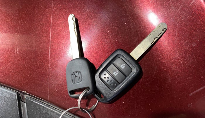 2015 Honda Jazz 1.2L I-VTEC V, Petrol, Manual, 98,767 km, Key Close Up