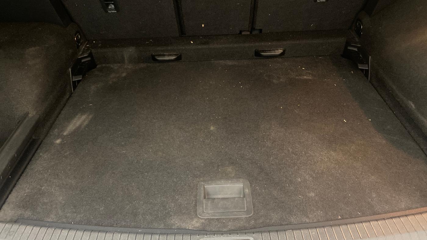2018 Volkswagen TIGUAN HIGHLINE TDI AT, Diesel, Automatic, 86,076 km, Boot Inside