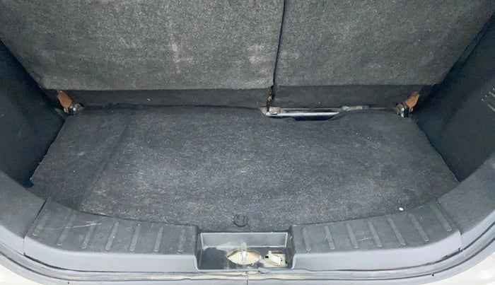 2014 Maruti Wagon R 1.0 LXI, Petrol, Manual, 54,551 km, Boot Inside