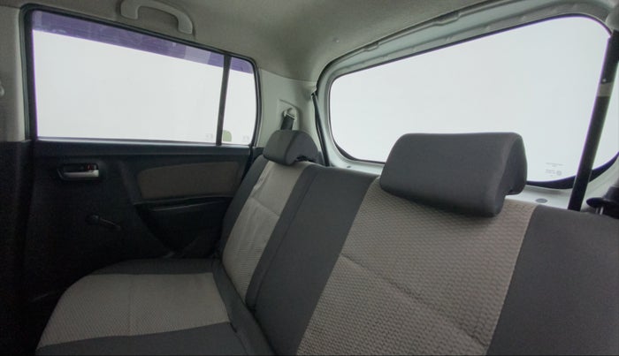 2014 Maruti Wagon R 1.0 LXI, Petrol, Manual, 54,551 km, Right Side Rear Door Cabin