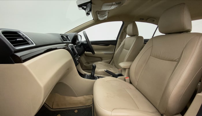 2017 Maruti Ciaz ALPHA DIESEL 1.3, Diesel, Manual, 48,046 km, Right Side Front Door Cabin