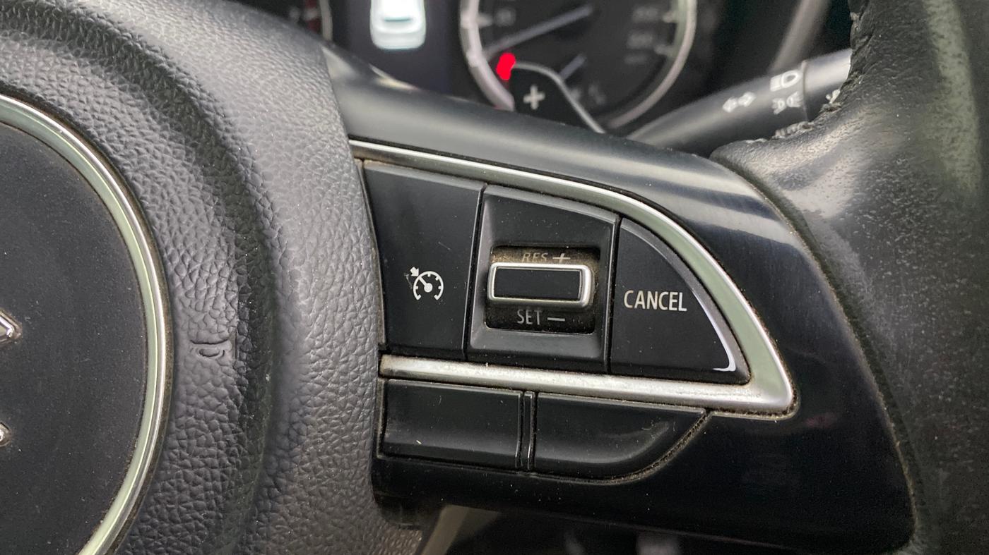 2023 Maruti Grand Vitara ALPHA SMART HYBRID AT, Petrol, Automatic, 1,24,028 km, Adaptive Cruise Control