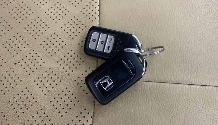 2021 Honda City 1.5L I-VTEC VX, Petrol, Manual, 67,740 km, Key Close Up