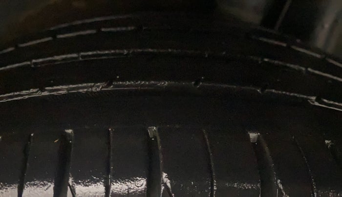 2021 KIA SONET HTX 1.0 IMT, Petrol, Manual, 42,371 km, Left Rear Tyre Tread