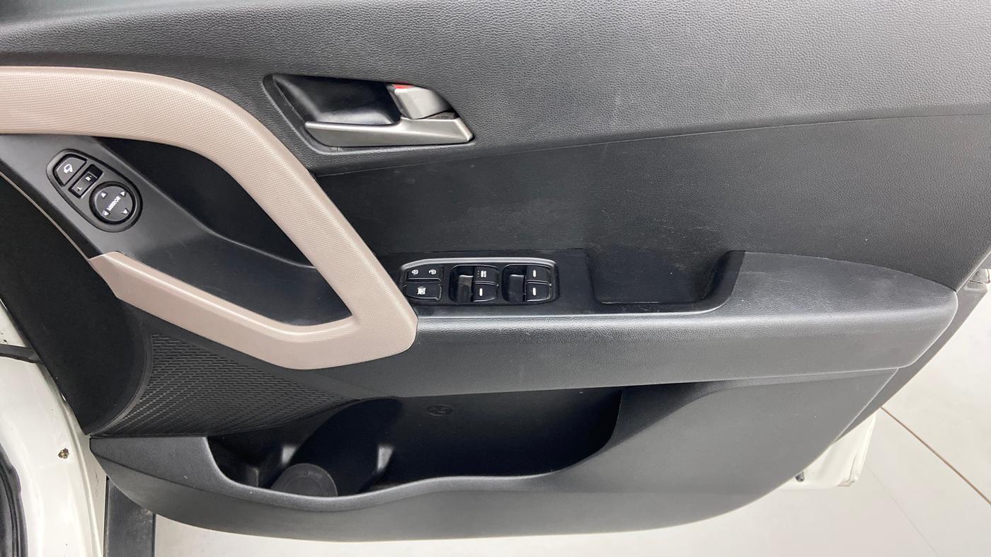 2016 Hyundai Creta SX PLUS AT 1.6 DIESEL, Diesel, Automatic, 89,590 km, Driver Side Door Panels Control