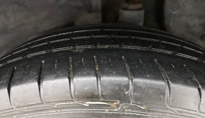 2016 Hyundai Creta SX PLUS AT 1.6 DIESEL, Diesel, Automatic, 89,590 km, Left Rear Tyre Tread