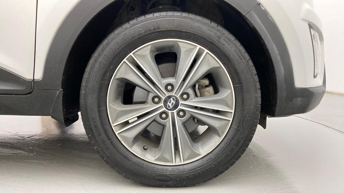 2016 Hyundai Creta SX PLUS AT 1.6 DIESEL, Diesel, Automatic, 89,590 km, Right Front Wheel