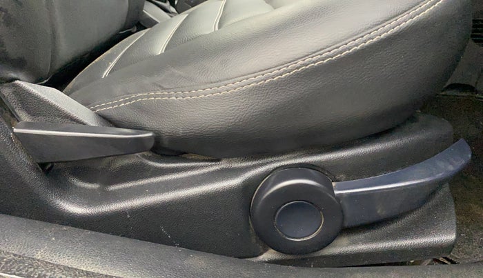 2014 Ford Figo TITANIUM 1.4 DIESEL, Diesel, Manual, 79,153 km, Driver Side Adjustment Panel