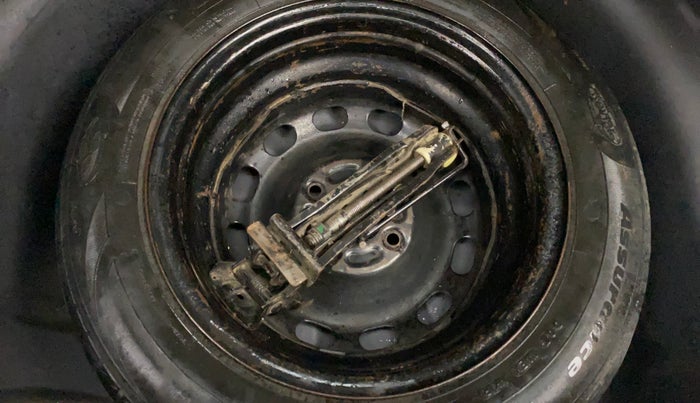 2014 Ford Figo TITANIUM 1.4 DIESEL, Diesel, Manual, 79,153 km, Spare Tyre