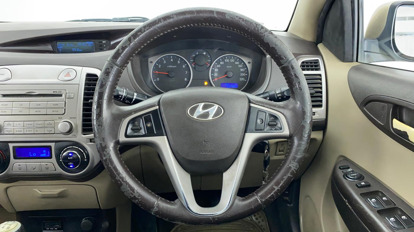 2011 Hyundai i20 SPORTZ 1.2, Petrol, Manual, 60,792 km, Steering Wheel Close Up