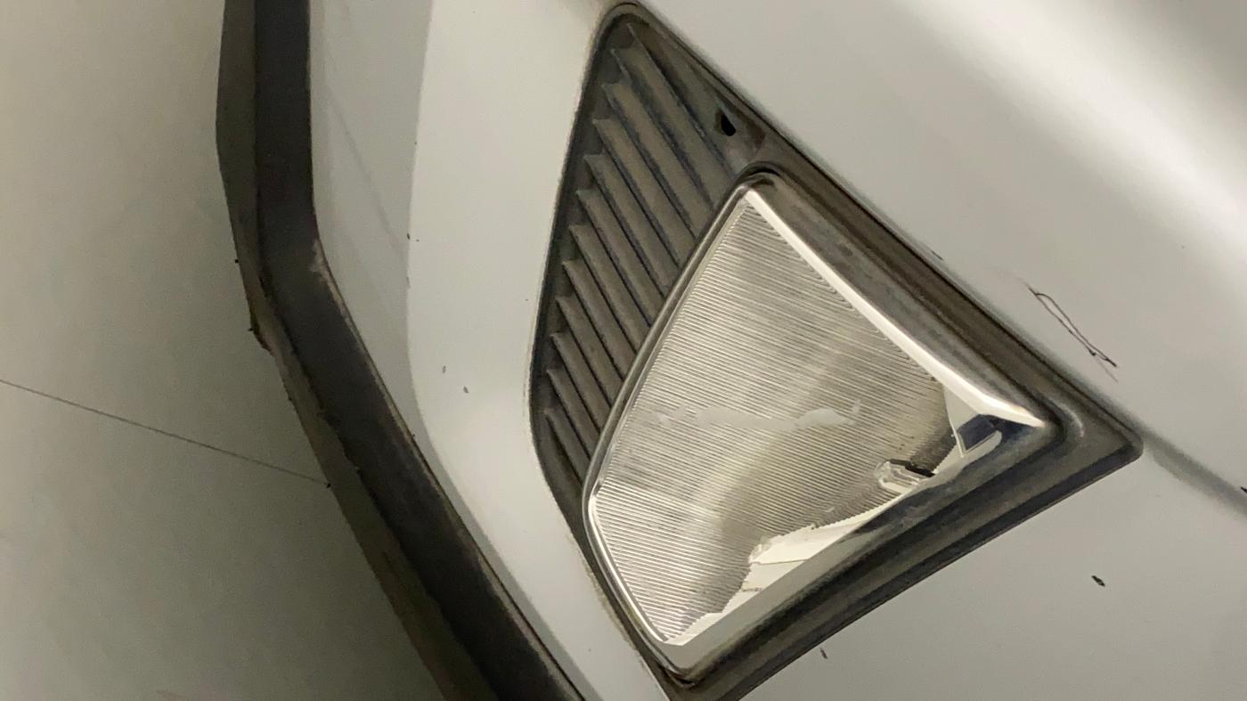 2016 Hyundai Creta SX PLUS 1.6 PETROL, Petrol, Manual, 42,274 km, Left fog light - Not fixed properly
