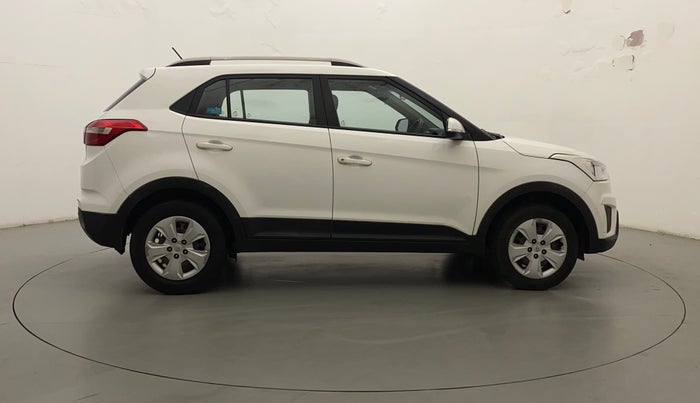 2016 Hyundai Creta E PLUS 1.6 PETROL, Petrol, Manual, 56,586 km, Right Side