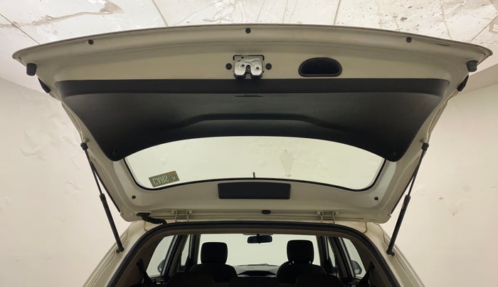 2016 Hyundai Creta E PLUS 1.6 PETROL, Petrol, Manual, 56,586 km, Boot Door Open