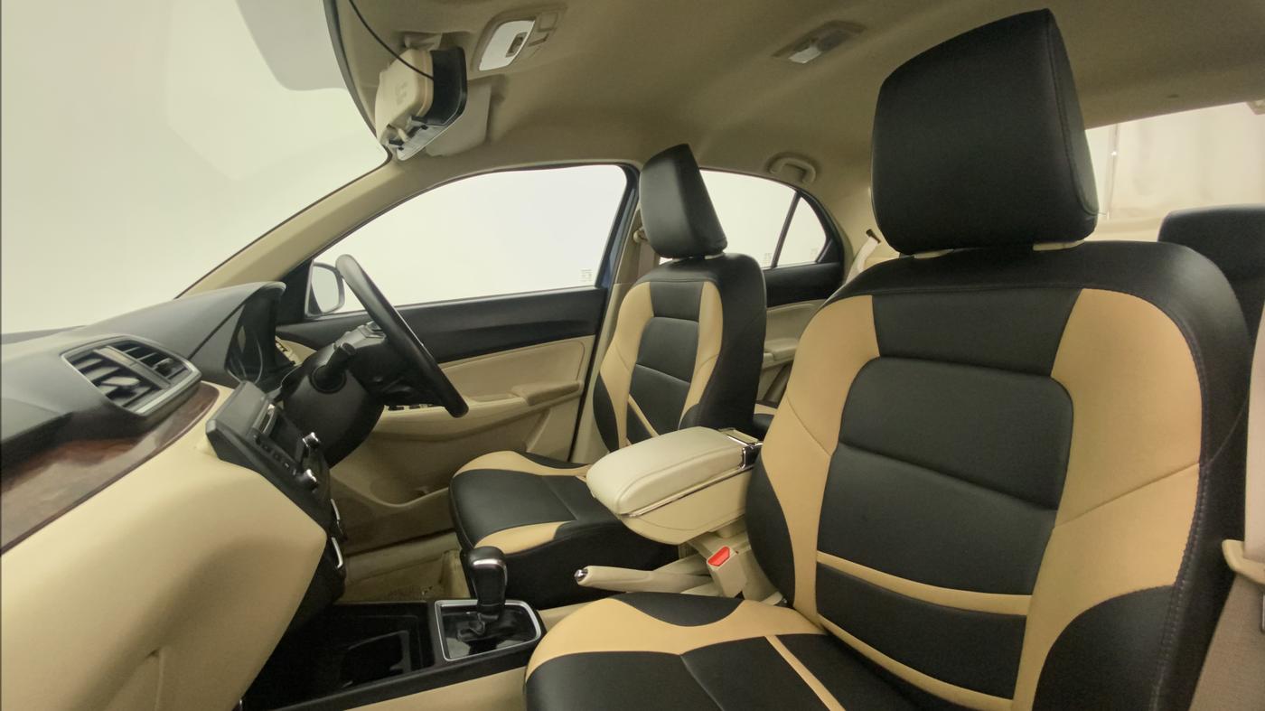 2017 Maruti Dzire VDI AMT, Diesel, Automatic, 36,258 km, Right Side Front Door Cabin