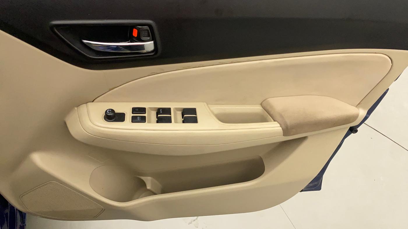 2017 Maruti Dzire VDI AMT, Diesel, Automatic, 36,258 km, Driver Side Door Panels Control