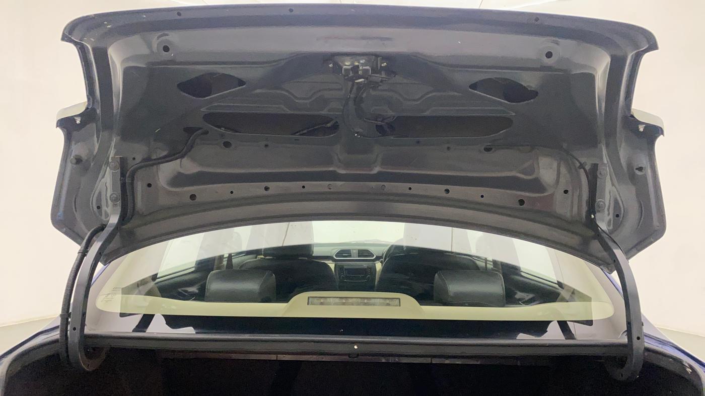 2017 Maruti Dzire VDI AMT, Diesel, Automatic, 36,258 km, Boot Door Open