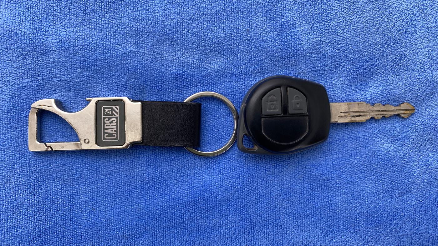 2017 Maruti Wagon R 1.0 VXI, Petrol, Manual, Key Close Up