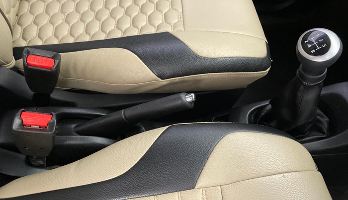 2017 Maruti Wagon R 1.0 VXI, Petrol, Manual, Gear Lever