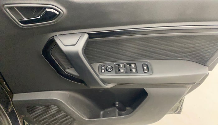 2022 Renault Kiger RXZ TURBO MT, Petrol, Manual, 23,758 km, Driver Side Door Panels Control