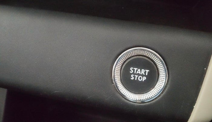 2020 Renault TRIBER RXZ AMT, Petrol, Automatic, 40,852 km, Keyless Start/ Stop Button