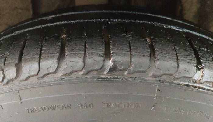 2020 Renault TRIBER RXZ AMT, Petrol, Automatic, 40,852 km, Right Rear Tyre Tread